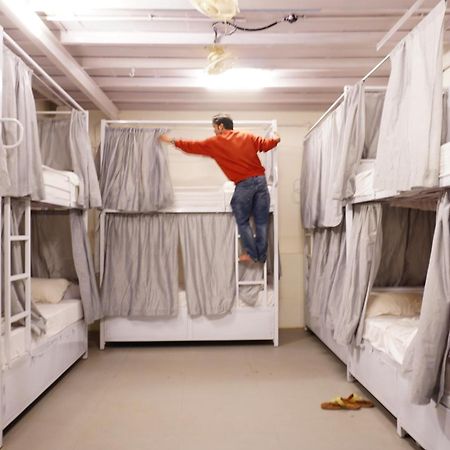 Hammock Hostels - Bandra Mumbai Ngoại thất bức ảnh